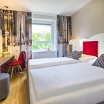 Hotell Jufa 4*